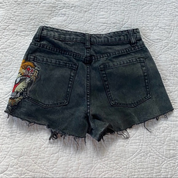 NEW Dolls Kill Wild Roar Fray Hem Embroidered Shorts - Picture 2 of 6